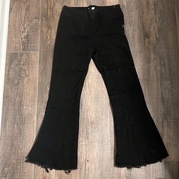 BDG Denim - BDG black jeans! zipper on side and flare at the bottom size 0